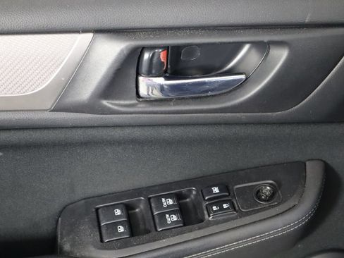 Used 2015 Subaru Legacy 2.5i Premium AWD/4WD image 20