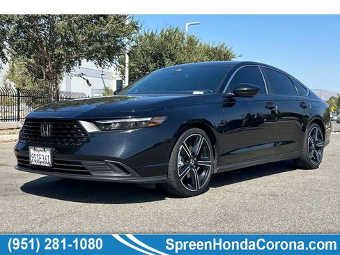 Used 2025 Honda Accord Sport image 1