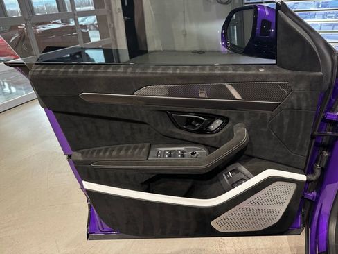 Used 2024 Lamborghini Urus Performante image 29