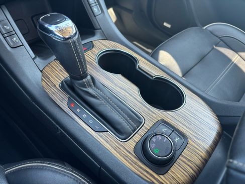 Used 2019 GMC Acadia Denali w/ Technology Package image 28