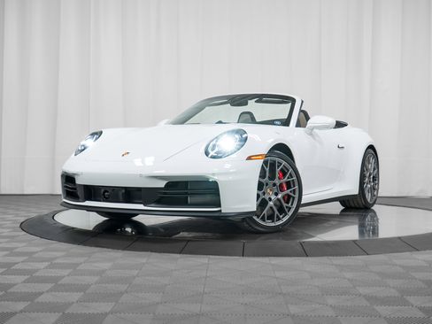 New 2026 Porsche 911 Carrera 4S image 30