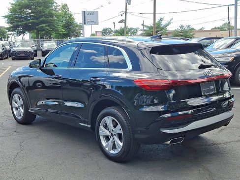 Used 2025 Audi Q5 Premium w/ Convenience Package AWD/4WD image 11