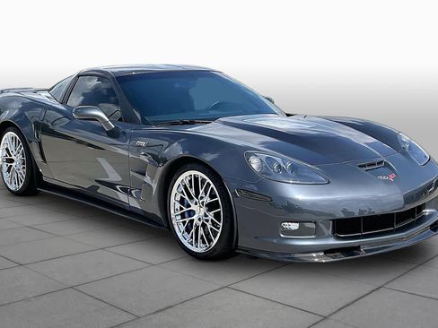 Used 2009 Chevrolet Corvette ZR1 w/ Preferred Equipment Group RWD image 2