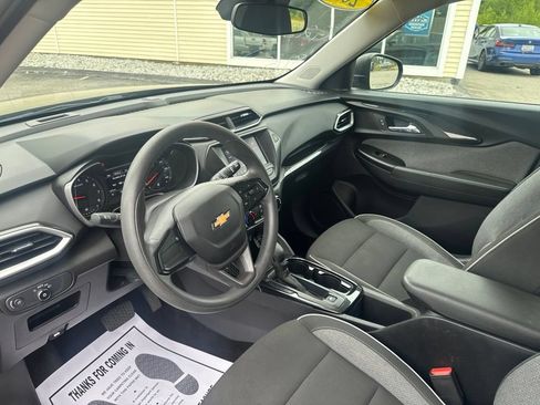 Used 2023 Chevrolet TrailBlazer LS FWD image 11