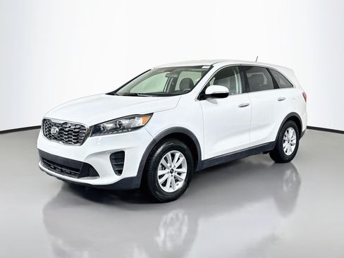 Used 2019 Kia Sorento FWD image 4