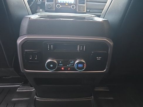Used 2020 Ford Expedition Platinum image 13
