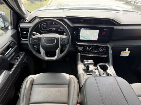 Used 2025 GMC Sierra 1500 Denali w/ Denali Reserve Package AWD/4WD image 14