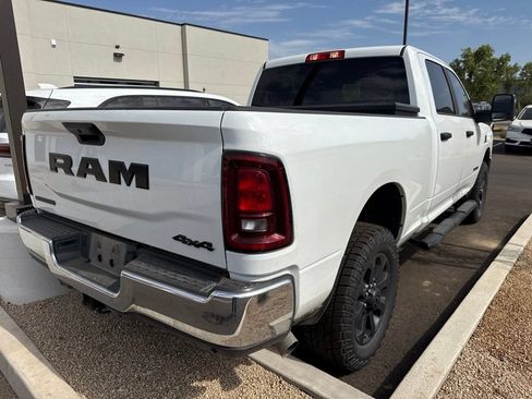 Used 2025 RAM 2500 Big Horn AWD/4WD image 3