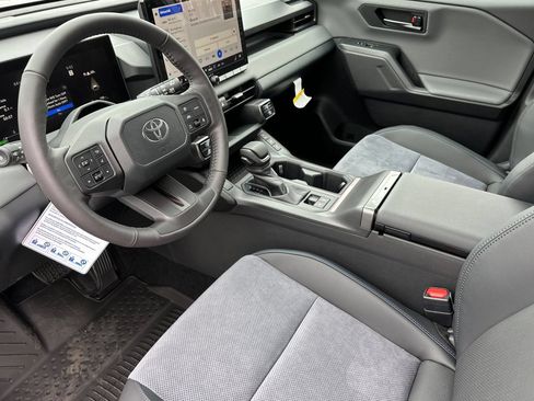 New 2026 Toyota RAV4 XSE w/ Panoramic Sun Roof Package AWD/4WD image 9