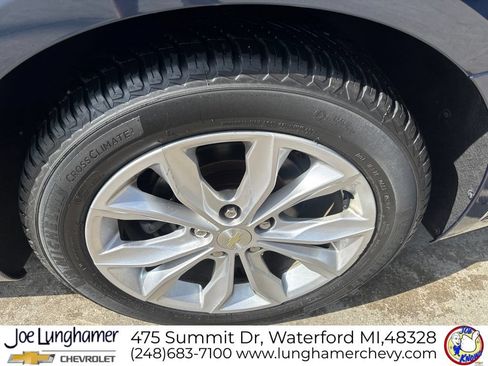 Used 2019 Chevrolet Malibu LT w/ Driver Confidence Package II FWD image 12