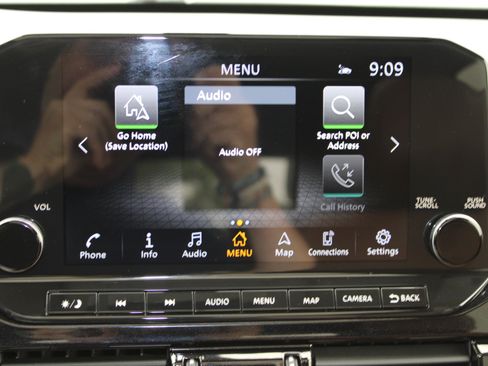 Used 2024 Nissan Pathfinder Platinum AWD/4WD image 8