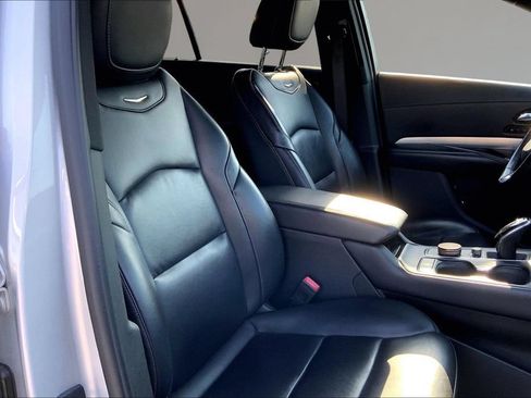 Used 2020 Cadillac XT4 Premium Luxury w/ Driver Awareness Package AWD/4WD image 7