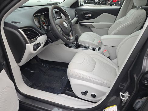 Used 2022 Jeep Cherokee Limited w/ Elite Package image 26