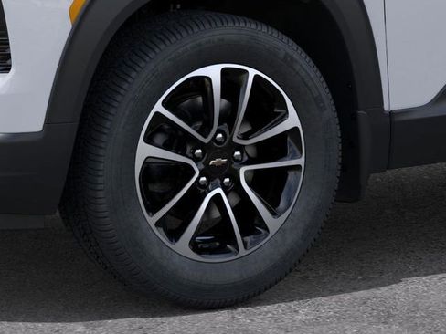 New 2026 Chevrolet TrailBlazer LT w/ Convenience Package image 9