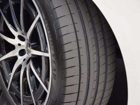 Certified 2023 Mercedes-Benz EQS 580 EQS 580 image 32