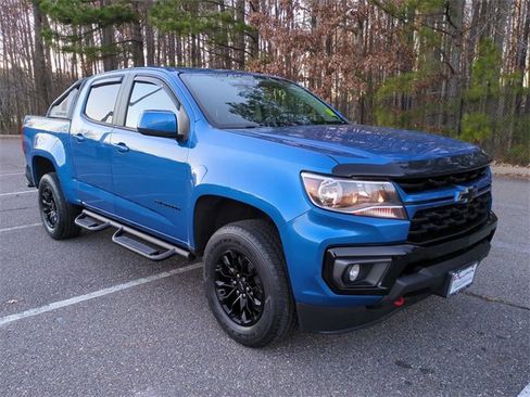 Used 2022 Chevrolet Colorado LT w/ Trail Boss Package image 2