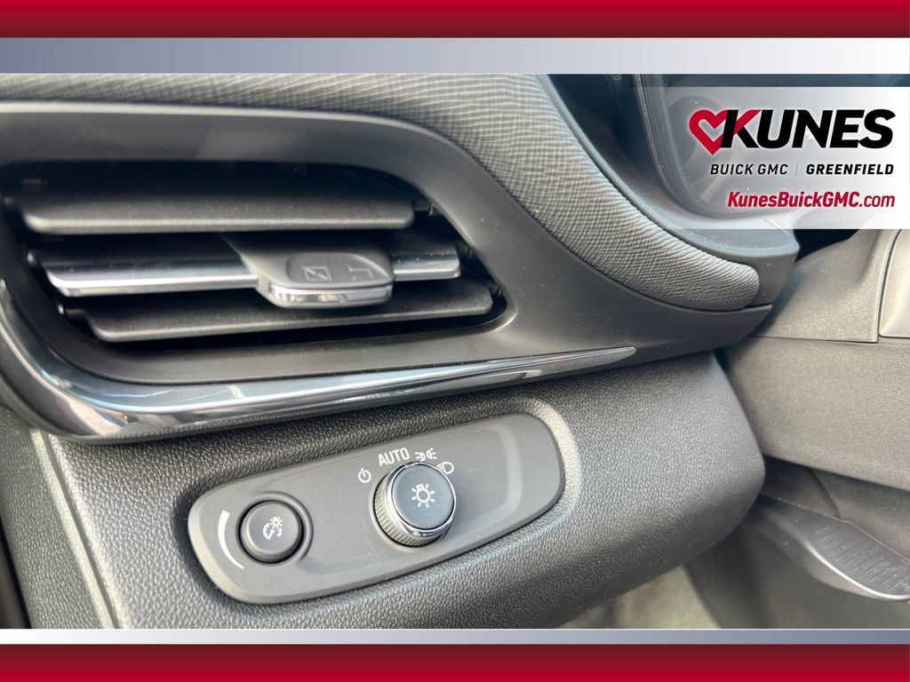 New 2026 Buick Envista Sport Touring w/ Convenience I Package FWD image 17