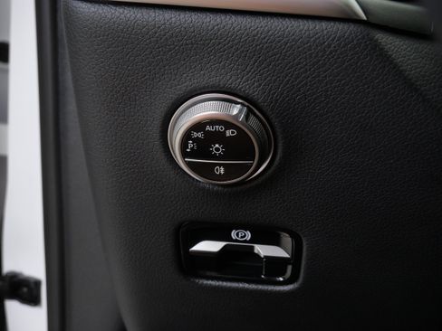 Certified 2026 Mercedes-Benz GLC 300 4MATIC image 23