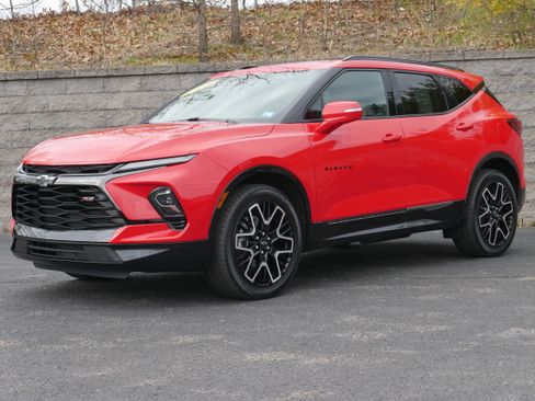 Certified 2023 Chevrolet Blazer RS AWD/4WD image 1