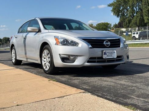 Used 2013 Nissan Altima 2.5 S FWD image 3