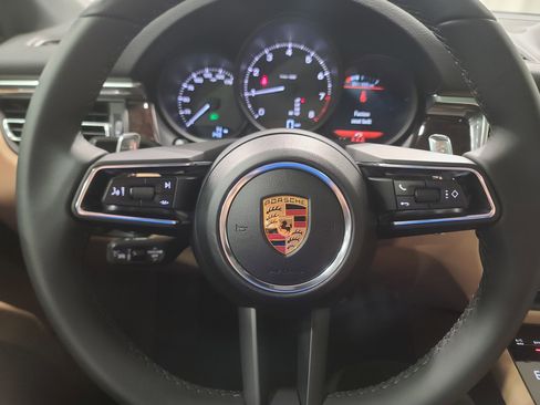 New 2026 Porsche Macan image 16