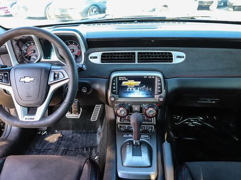 Used 2013 Chevrolet Camaro ZL1 image 13