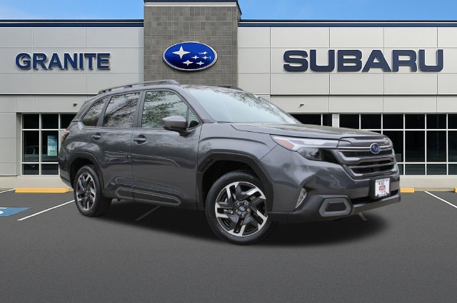 Used 2025 Subaru Forester Limited AWD/4WD image 4
