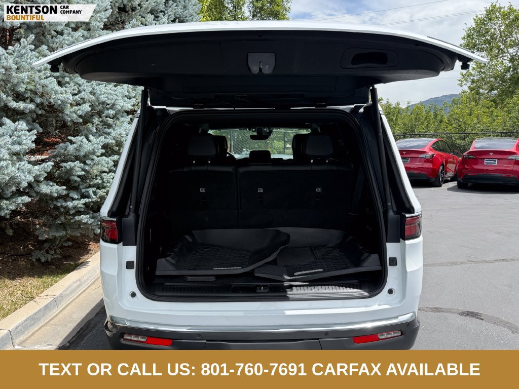 Used 2022 Jeep Wagoneer Series III w/ Rear Seat Video Group 1 AWD/4WD image 34