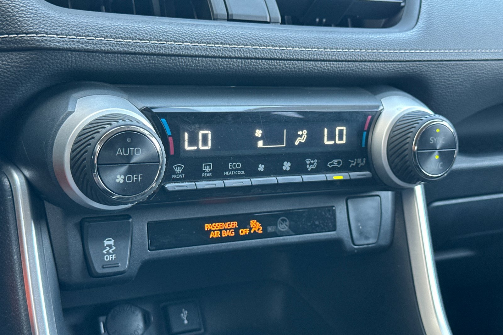 Certified 2020 Toyota RAV4 LE AWD/4WD image 20
