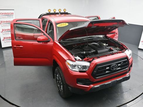 Used 2022 Toyota Tacoma SR image 42