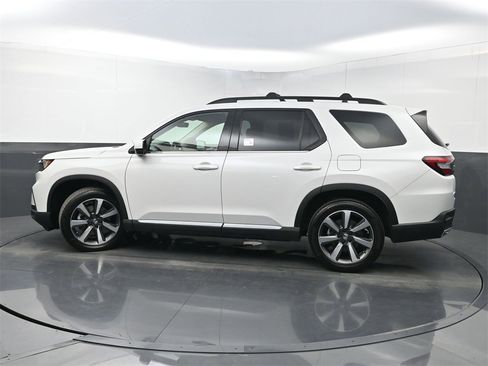 Used 2024 Honda Pilot Elite image 44