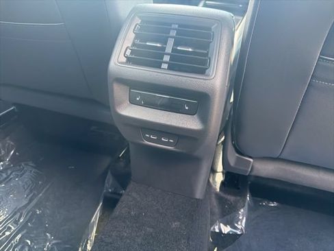 New 2026 Volkswagen Tiguan SEL R-Line AWD/4WD image 29