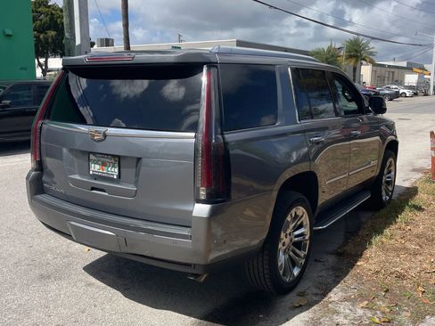 Used 2019 Cadillac Escalade 2WD w/ LPO, Radiant Package image 3