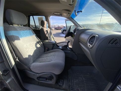 Used 2003 GMC Envoy SLE w/ Skid Plate Package image 22