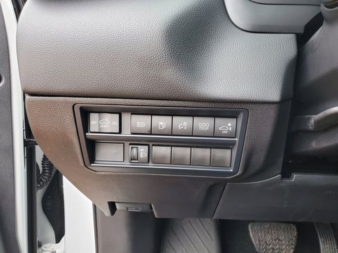 Used 2025 Toyota Tundra Limited image 14