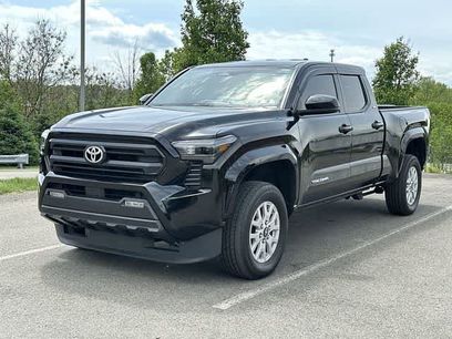 Used 2025 Toyota Tacoma SR5