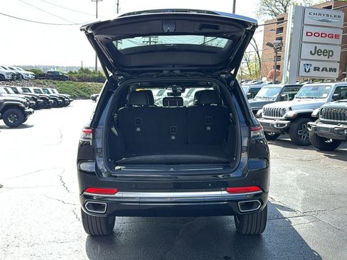 Certified 2024 Jeep Grand Cherokee Summit w/ Adv Protech Group IV AWD/4WD image 7