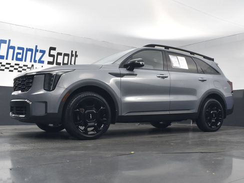 Certified 2024 Kia Sorento SX Prestige w/ Sage Leather Package AWD/4WD image 18