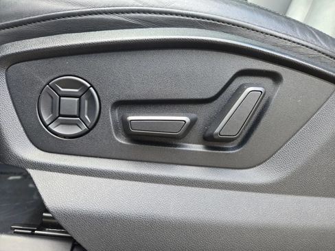 Used 2022 Audi Q7 3.0T Premium Plus AWD/4WD image 17