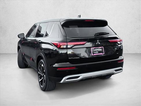 Used 2024 Mitsubishi Outlander SE AWD/4WD image 5