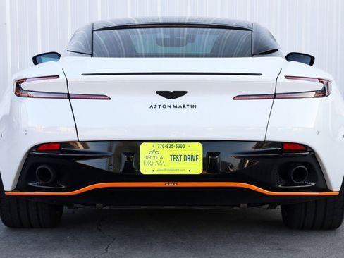 Used 2022 Aston Martin DB11 Coupe image 14