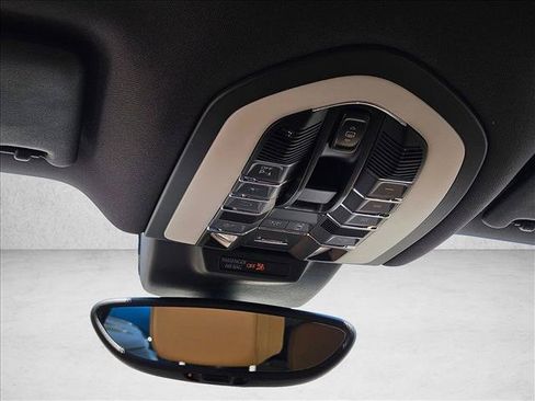 Used 2017 Porsche Macan S AWD/4WD image 20