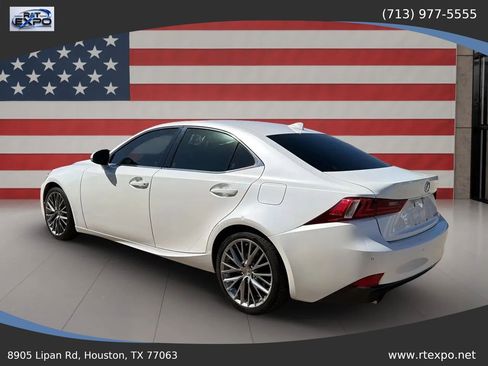 Used 2015 Lexus IS 250 w/ Navigation System Package RWD image 6