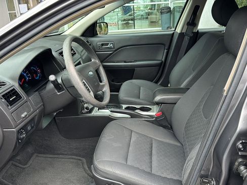 Used 2012 Ford Fusion SE image 8