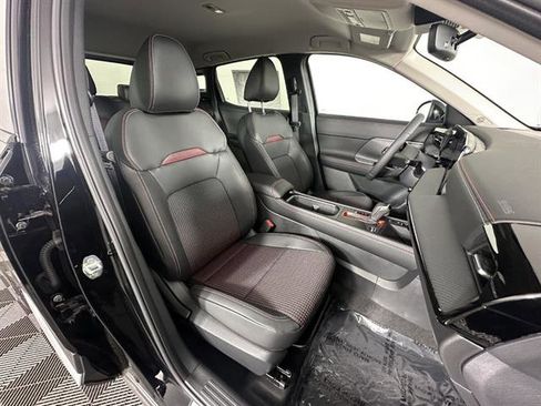 New 2025 Nissan Kicks SR w/ Illumination Package AWD/4WD image 11