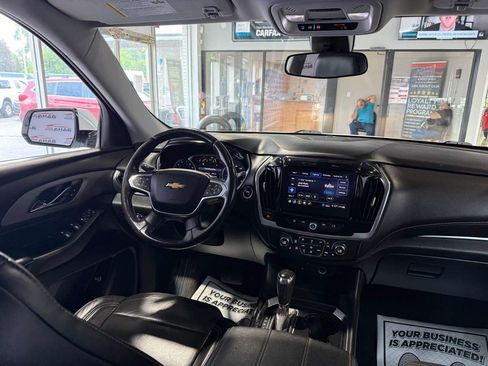 Used 2020 Chevrolet Traverse LT w/ Driver Confidence II Package AWD/4WD image 25