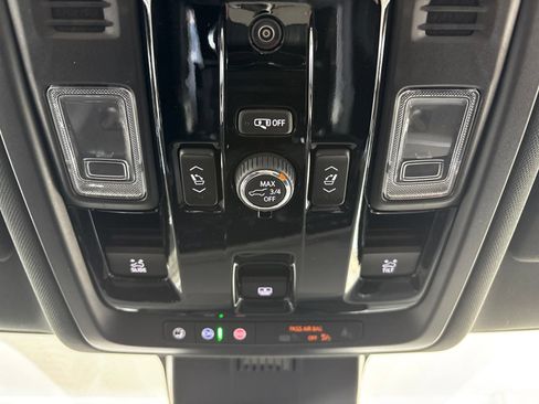 New 2026 Chevrolet Suburban LT w/ Comfort Package AWD/4WD image 26