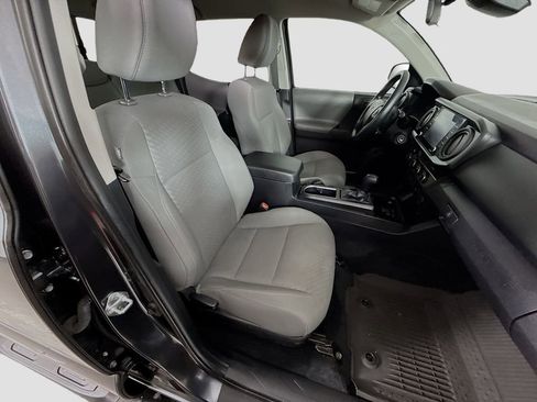 Used 2023 Toyota Tacoma SR image 18