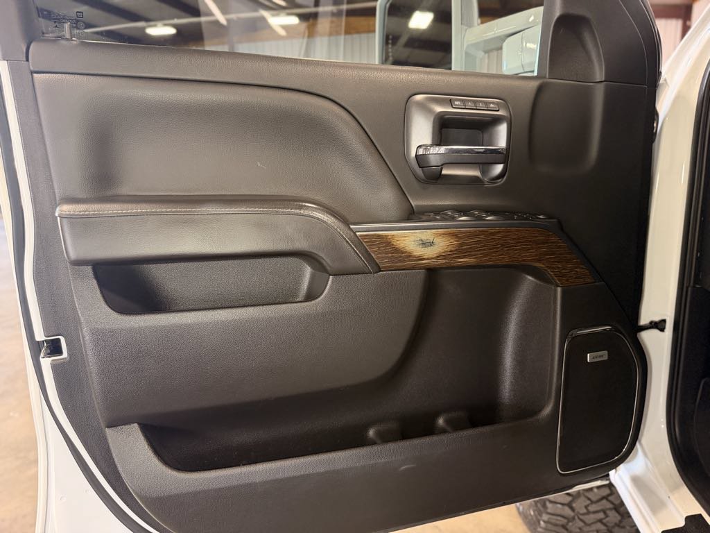 Used 2018 GMC Sierra 3500 Denali w/ Duramax Plus Package AWD/4WD image 14