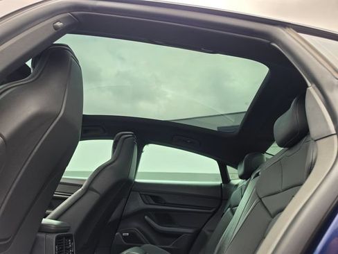 Used 2021 Porsche Taycan RWD image 32